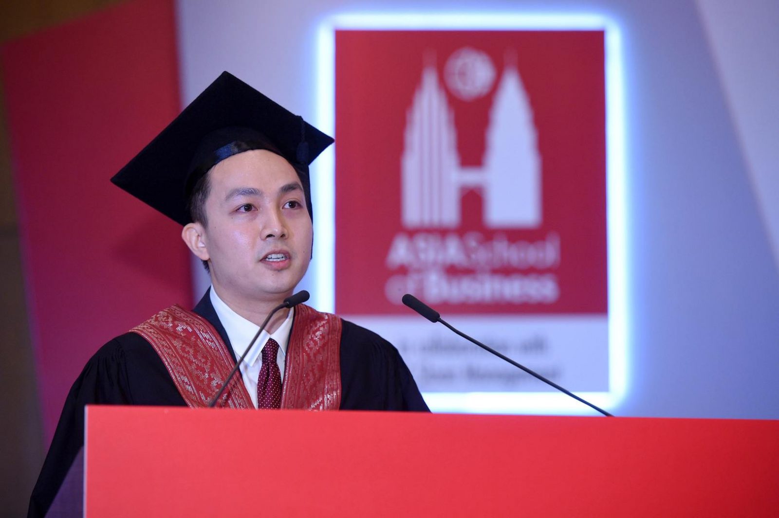 ASB Convocation 2019: Graduate speaker Quang Nguyen