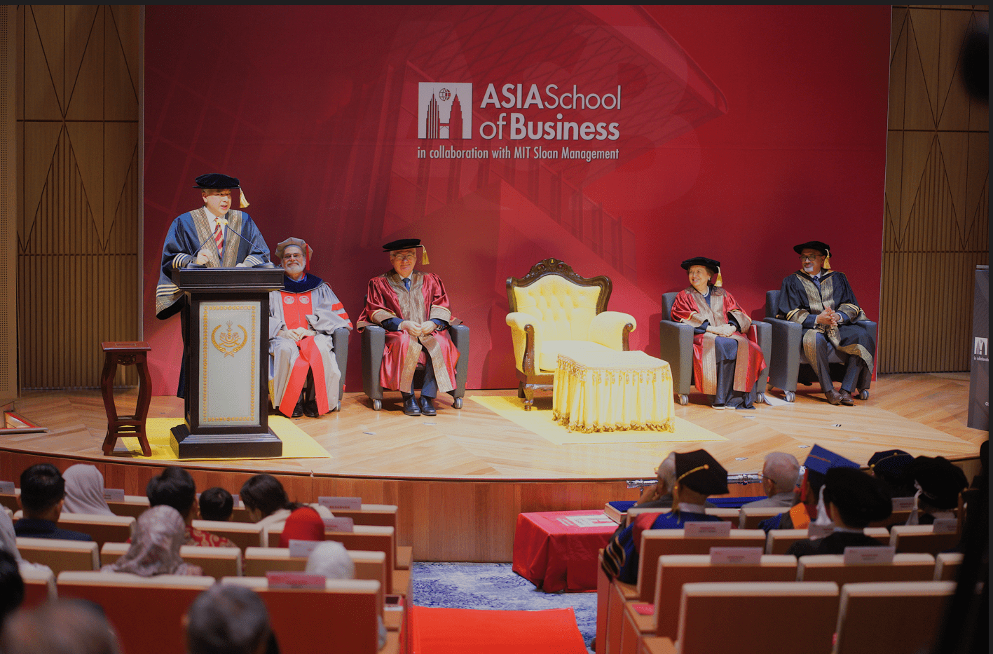 Keep Learning, Sultan Nazrin Tells MBA Graduates
